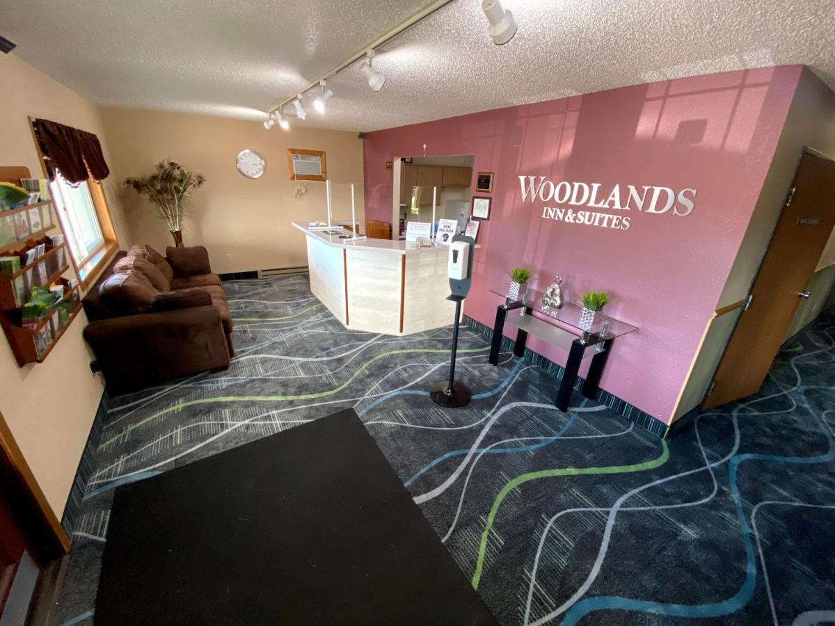 Woodland Inn & Suites Medford Exterior photo